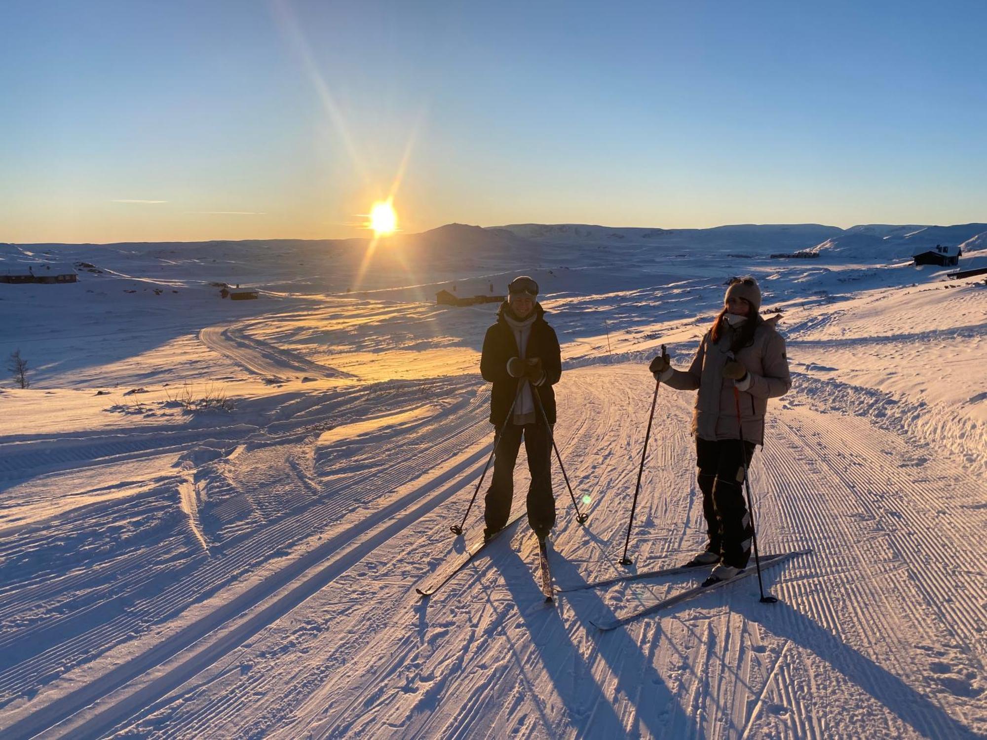 Delikat Hytte Omgitt Av Hallingdals Vakre Fjell Ал Екстериор снимка