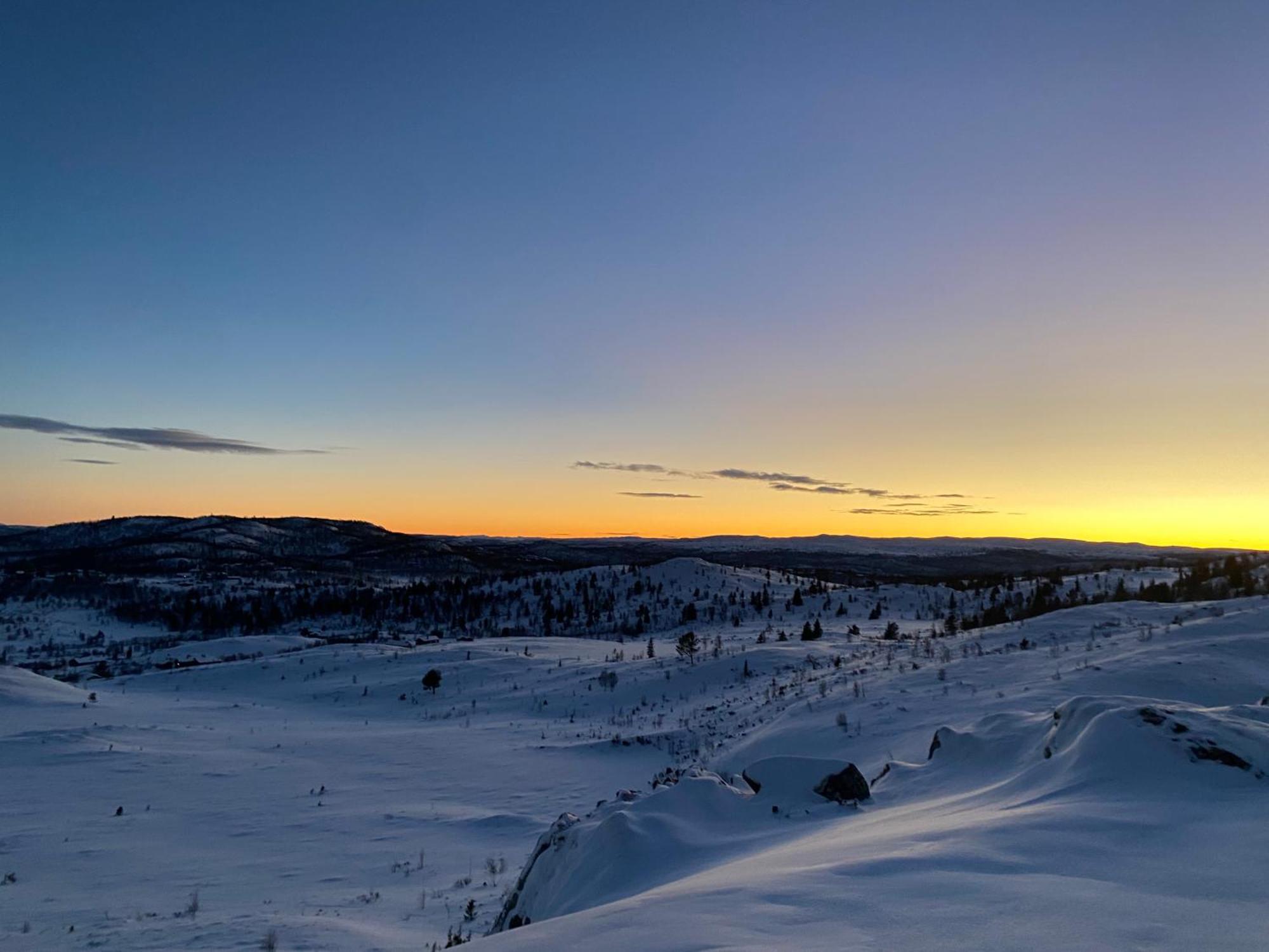 Delikat Hytte Omgitt Av Hallingdals Vakre Fjell Ал Екстериор снимка